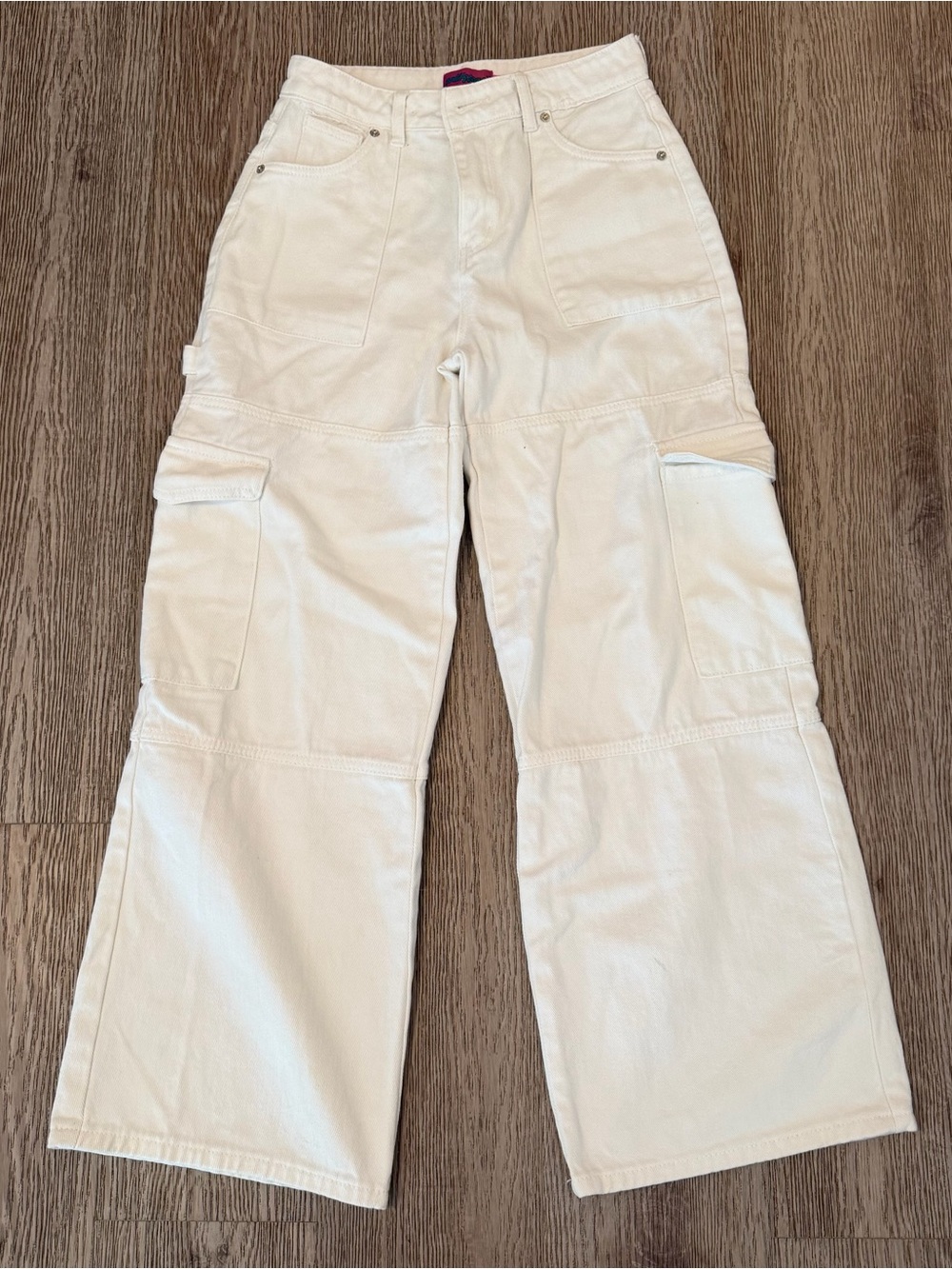 Edikted White Cargo Jeans Size Small